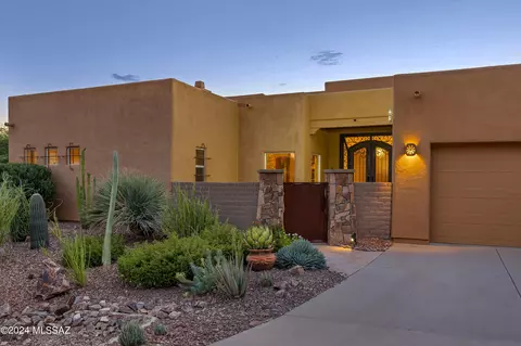 11531 N Charoleau Dr, Oro Valley, AZ 85737
