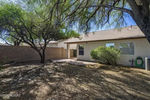 Exterior - 9061 E Orchid Vine Dr, Tucson, AZ 85747 photo 4 of 5