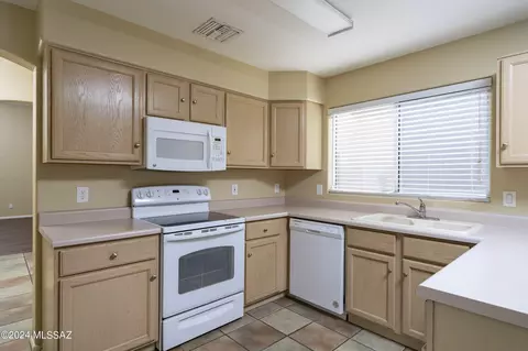 Kitchen - 9061 E Orchid Vine Dr, Tucson, AZ 85747 photo 1 of 3