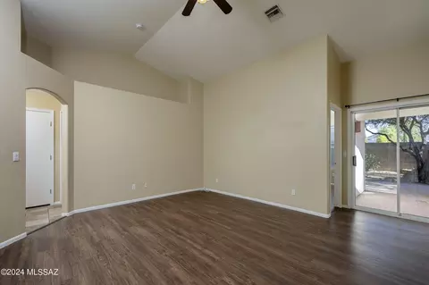 Living - 9061 E Orchid Vine Dr, Tucson, AZ 85747 photo 2 of 3
