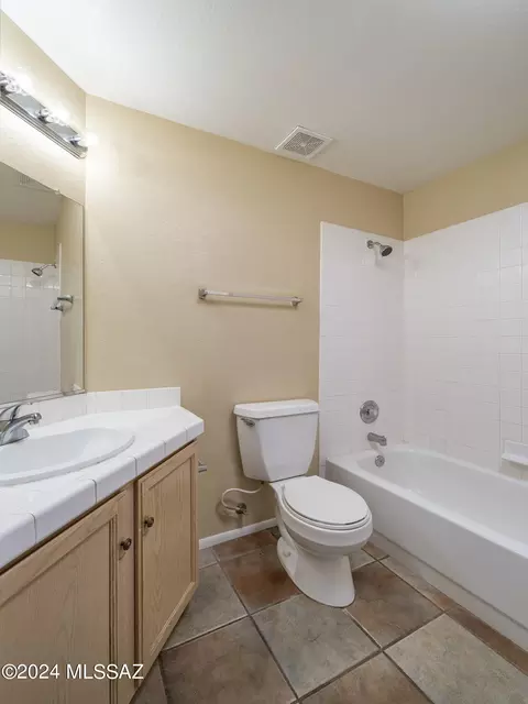 Bath - 9061 E Orchid Vine Dr, Tucson, AZ 85747 photo 2 of 2