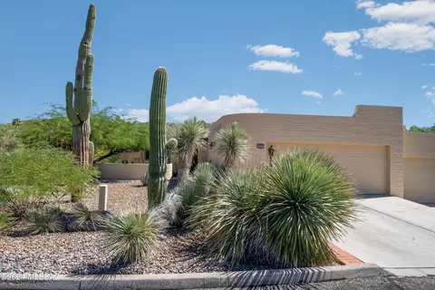 5320 N Paseo Del Arenal, Tucson, AZ 85750