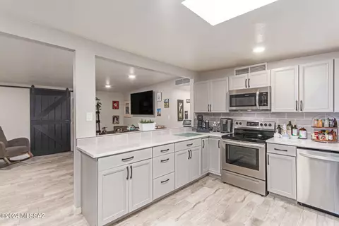 7934 E 20th Pl, Tucson, AZ 85710 photo 7