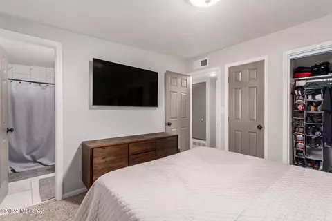 7934 E 20th Pl, Tucson, AZ 85710 photo 12