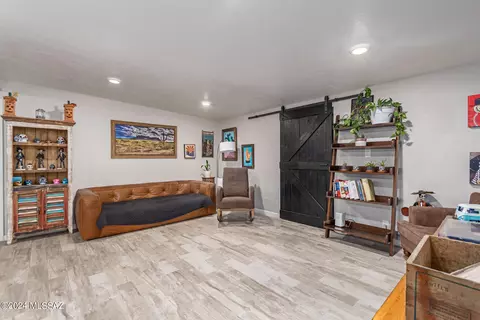 7934 E 20th Pl, Tucson, AZ 85710 photo 4