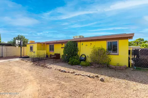 3070 S Kolb Rd, Tucson, AZ 85730