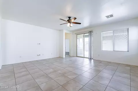 Living - 12288 E Calle Riobamba, Vail, AZ 85641 photo 3 of 3