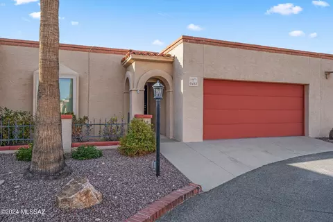 9461 E Calle Bolivar, Tucson, AZ 85715