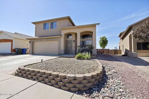 Exterior - 7648 S Lions Spring Way, Tucson, AZ 85747 photo 2 of 9