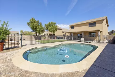 Exterior - 7648 S Lions Spring Way, Tucson, AZ 85747 photo 6 of 9