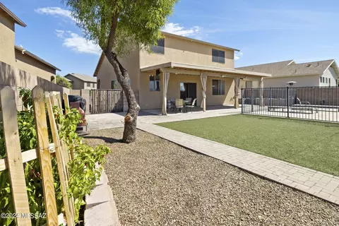 Exterior - 7648 S Lions Spring Way, Tucson, AZ 85747 photo 9 of 9