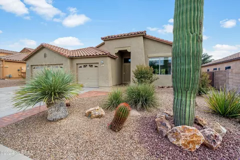 5017 W Bass Butte Ln, Marana, AZ 85658