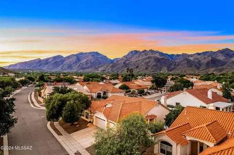 7649 E Camino Amistoso, Tucson, AZ 85750