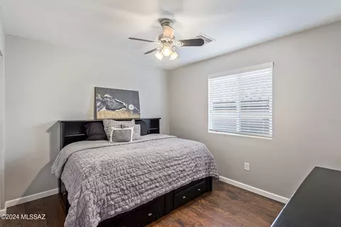 Bedroom - 17084 S Mesa Shadows Dr, Vail, AZ 85641 photo 4 of 7