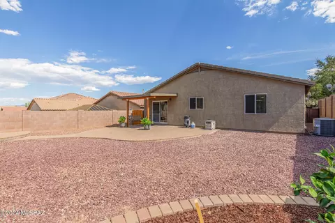 Exterior - 17084 S Mesa Shadows Dr, Vail, AZ 85641 photo 4 of 5