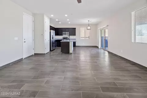 Living - 7971 S Dolphin Way, Tucson, AZ 85756 photo 2 of 2