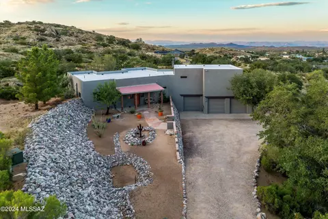 913 N Two Oclock Hill Rd, Oracle, AZ 85623