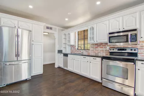 Kitchen - 3533 E 27th St, Tucson, AZ 85713 photo 3 of 3