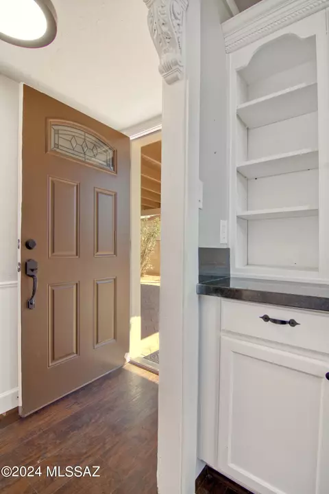 Entry Way - 3533 E 27th St, Tucson, AZ 85713 photo 2 of 2