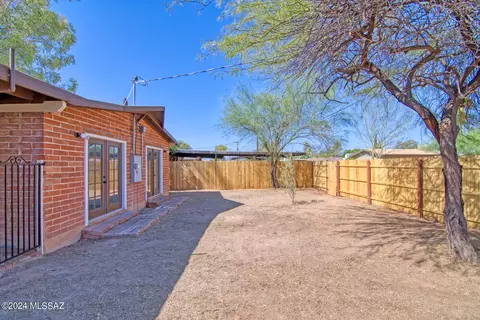 Exterior - 3533 E 27th St, Tucson, AZ 85713 photo 11 of 22