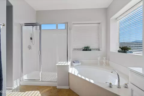 Bath - 60852 Rock Ledge Loop, Tucson, AZ 85739 photo 4 of 6