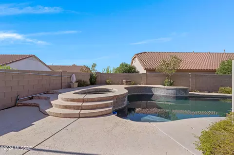 Exterior - 60852 Rock Ledge Loop, Tucson, AZ 85739 photo 6 of 10