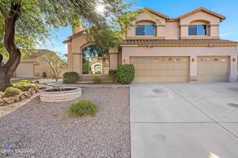 Exterior - 60852 Rock Ledge Loop, Tucson, AZ 85739 photo 2 of 10