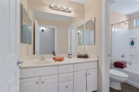 Bath - 60852 Rock Ledge Loop, Tucson, AZ 85739 photo 5 of 6