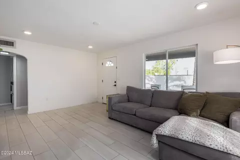 4480 E 4th St, Tucson, AZ 85711 photo 11