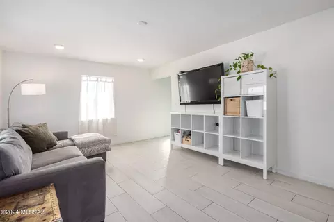 4480 E 4th St, Tucson, AZ 85711 photo 10