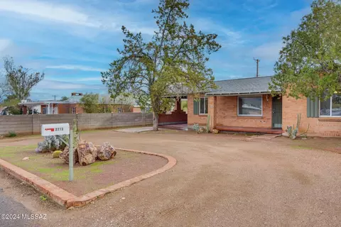 Exterior - 2212 E Grant Rd, Tucson, AZ 85719 photo 8 of 8