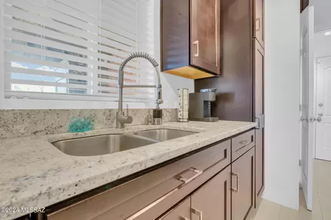 Kitchen - 2212 E Grant Rd, Tucson, AZ 85719 photo 3 of 4