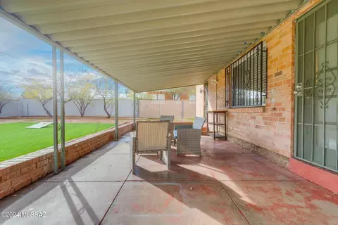 Exterior - 2212 E Grant Rd, Tucson, AZ 85719 photo 5 of 8