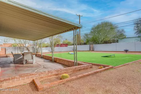 Exterior - 2212 E Grant Rd, Tucson, AZ 85719 photo 6 of 8