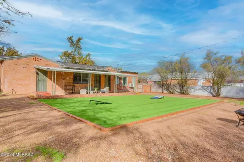 Exterior - 2212 E Grant Rd, Tucson, AZ 85719 photo 4 of 8