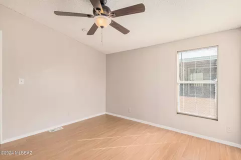 1663 W Seabrooke Dr, Tucson, AZ 85705 photo 15