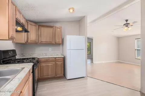 1663 W Seabrooke Dr, Tucson, AZ 85705 photo 14