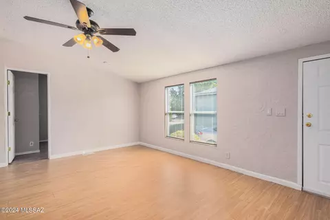 1663 W Seabrooke Dr, Tucson, AZ 85705 photo 9