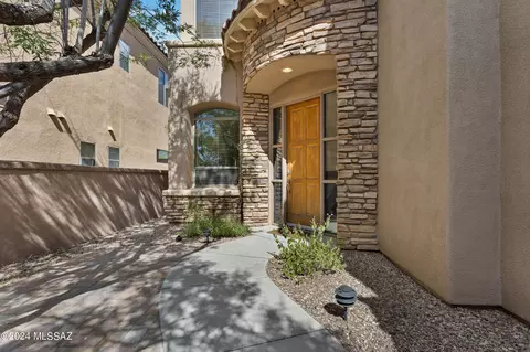 3419 E Via Paloma Colipava, Tucson, AZ 85718