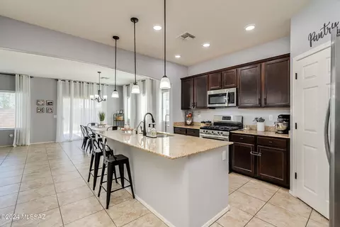 10367 S Keegan Ave, Vail, AZ 85641