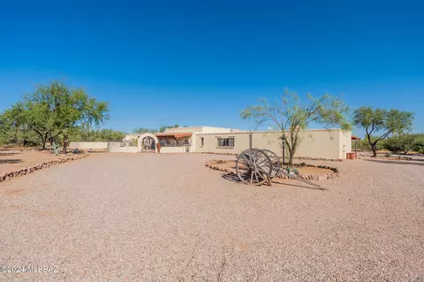 28 Piedra Dr, Tubac, AZ 85646