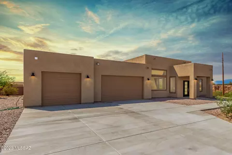 8917 S Lanai Ln, Vail, AZ 85641