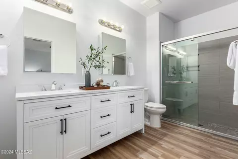 Bath - 63842 E Via De Desconso, Tucson, AZ 85739 photo 1 of 1