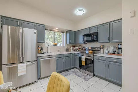 1501 W Via Del Jarrito, Green Valley, AZ 85622