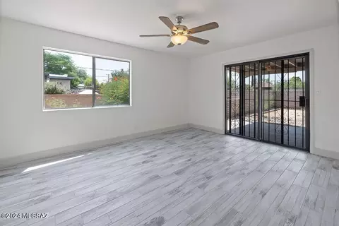414 E 23rd St, Tucson, AZ 85713 photo 10