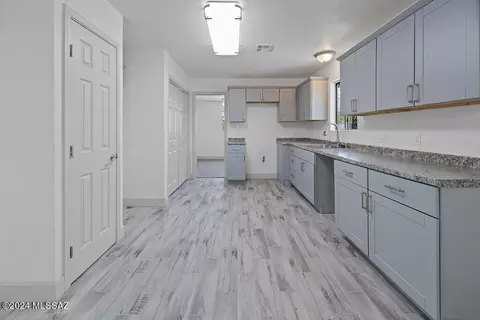 414 E 23rd St, Tucson, AZ 85713 photo 11