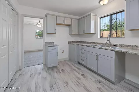 414 E 23rd St, Tucson, AZ 85713 photo 15
