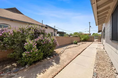 414 E 23rd St, Tucson, AZ 85713 photo 3