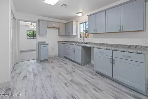 414 E 23rd St, Tucson, AZ 85713 photo 14