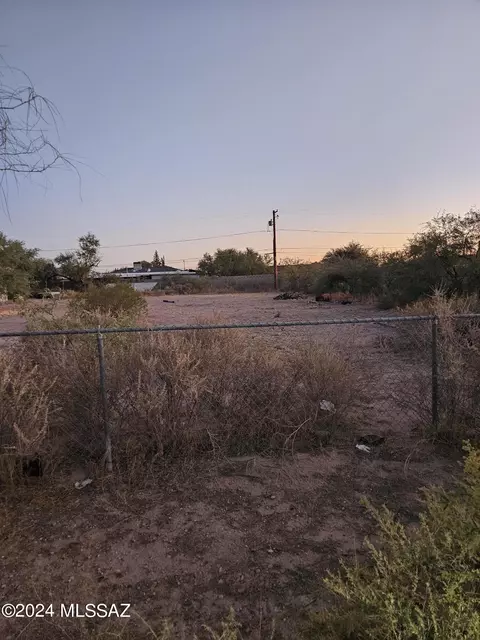 879 W Pennsylvania St, Tucson, AZ 85714